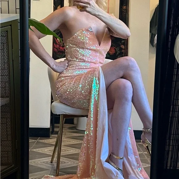 Nwt NBD (Revolve Brand) Dreams From Yesterday Sequin Gown in Electric Peach - Picture 6 of 14